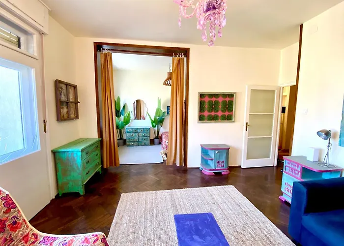 Lovely Design Flat At Downtown Buda